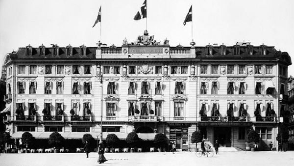1875