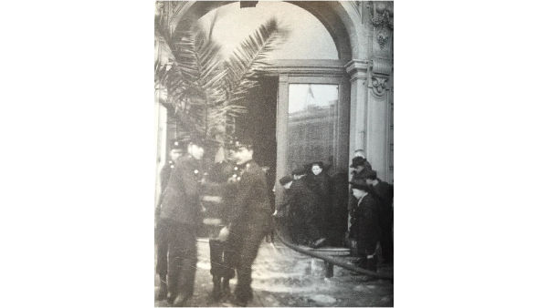 1915